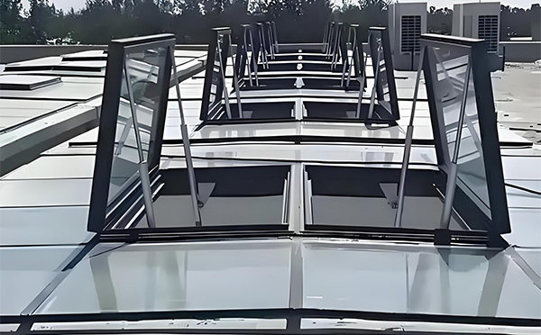 吐鲁番兰州吐鲁番排烟窗选型安装与维护实用指南