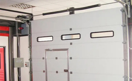 吐鲁番工业提升门的安装方法