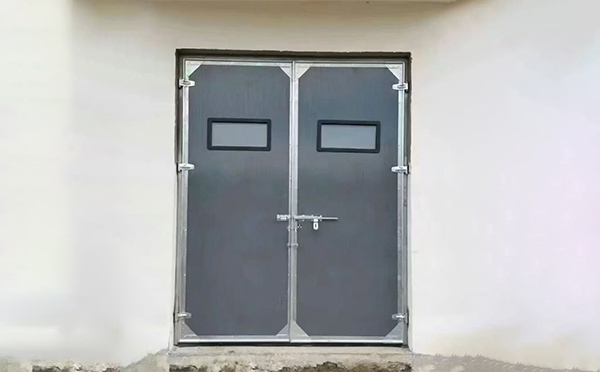 吐鲁番工业门在高温作业区域的运行表现